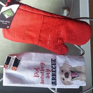 Teflon Oven Mitt red